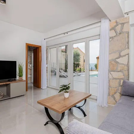 Haus Quadro By Interhome 라벡