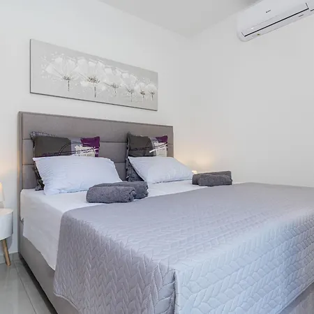 Haus Quadro By Interhome * 라벡